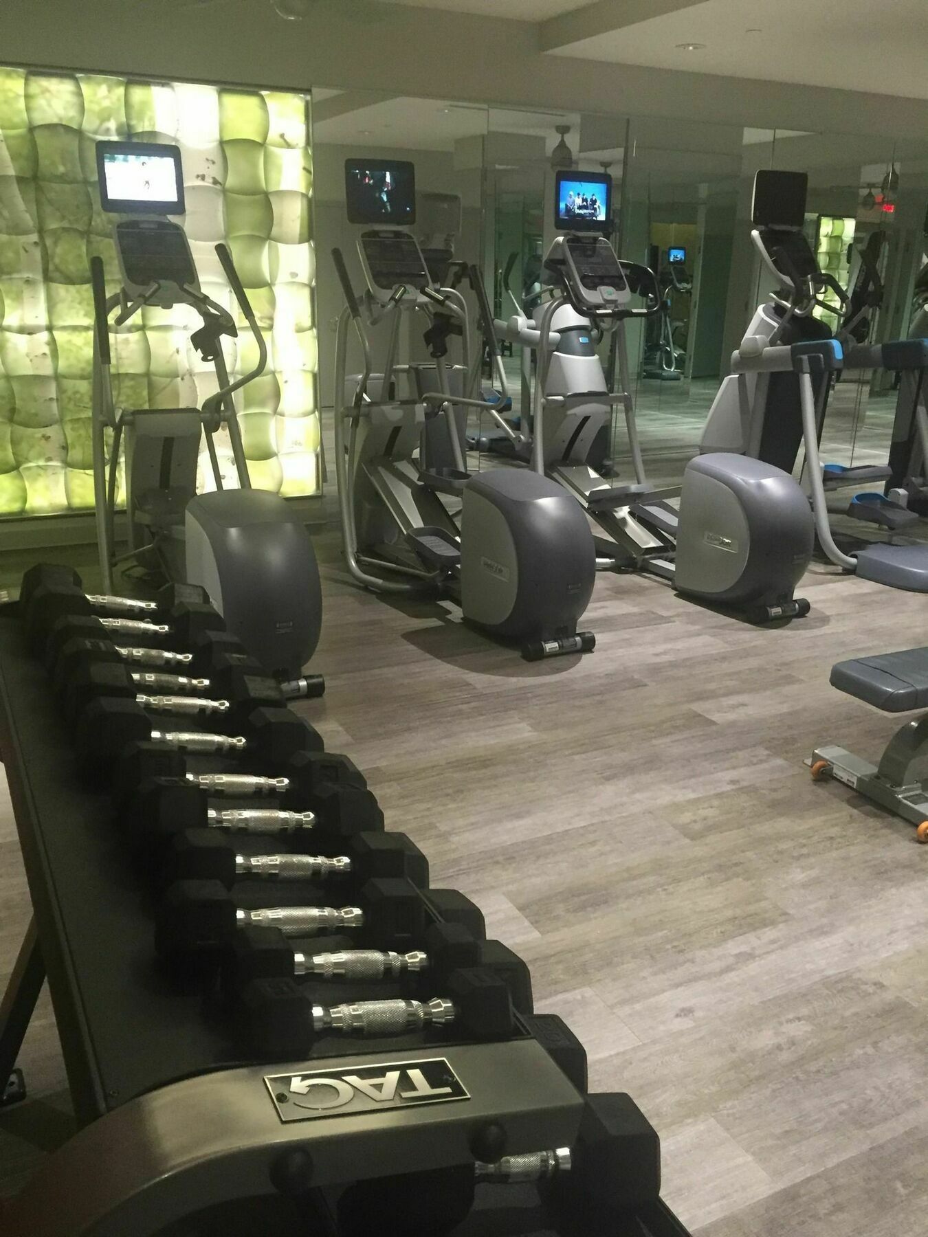 ארלינגטון Executive Apartments At The Tellus מראה חיצוני תמונה