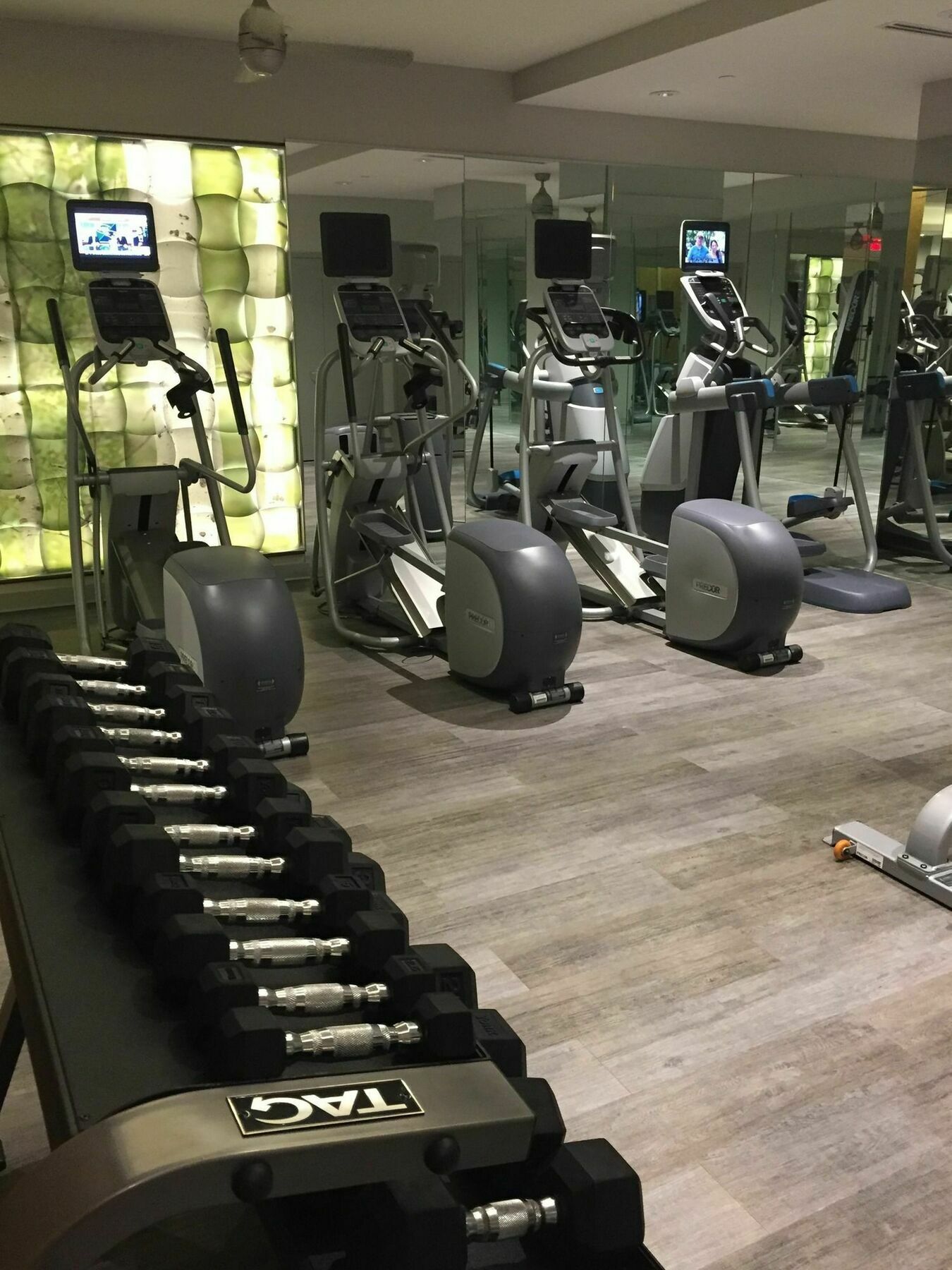 ארלינגטון Executive Apartments At The Tellus מראה חיצוני תמונה